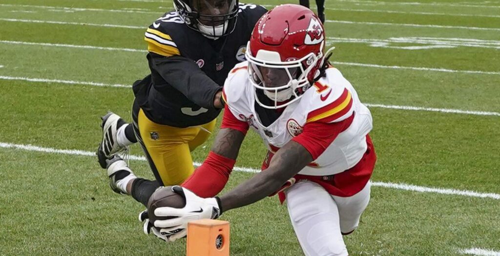The current image has no alternative text. The file name is: Xavier-Worthy-Steelers.jpg