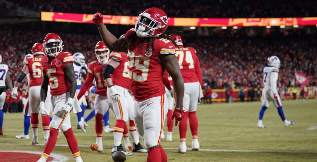 The current image has no alternative text. The file name is: Kareem-Hunt-Bills.jpg