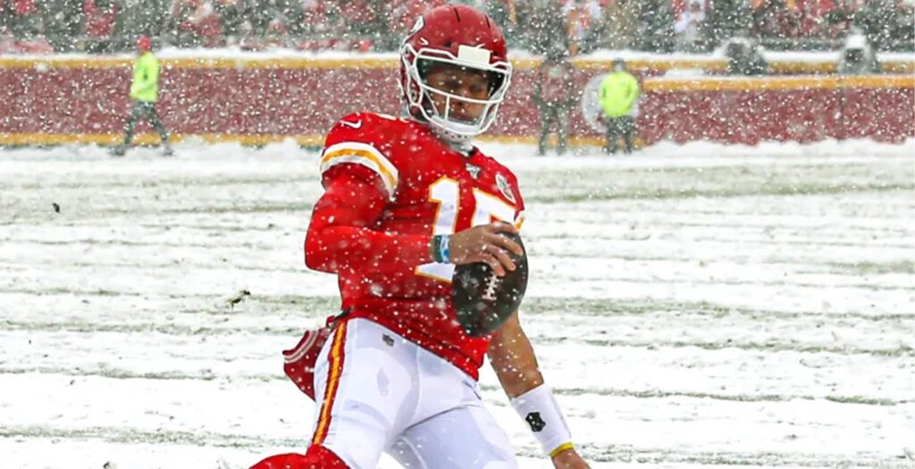 The current image has no alternative text. The file name is: MahomesSnow.jpg