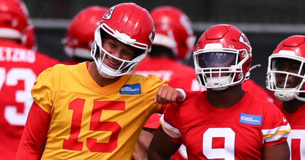 The current image has no alternative text. The file name is: Walker-Mahomes.webp